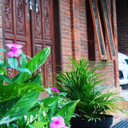 Berkah Homestay Магеланг Екстериор снимка