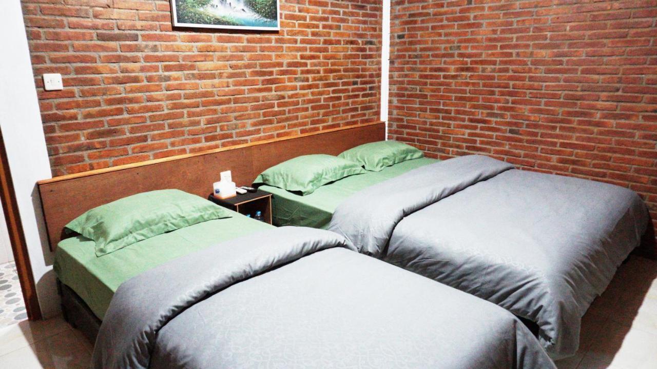 Berkah Homestay Магеланг Екстериор снимка