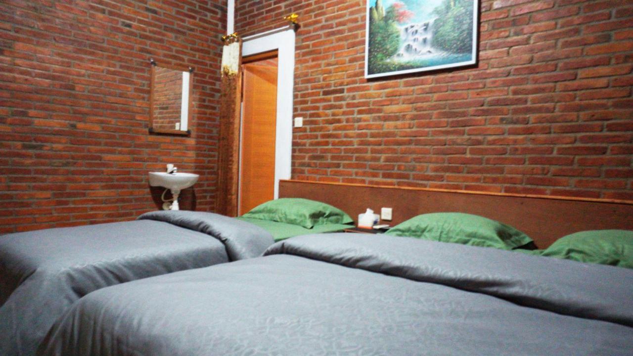 Berkah Homestay Магеланг Екстериор снимка