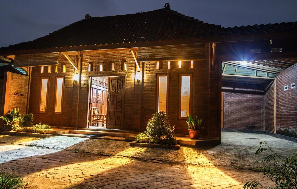 Berkah Homestay Магеланг Екстериор снимка